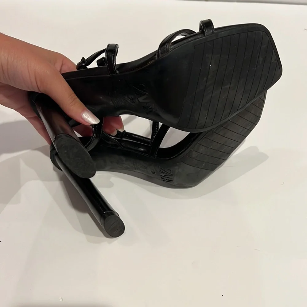 ZARA Black Leather Square Toe Strappy Heels w/ Ankle Strap Size 6 - Picture 5 of 6